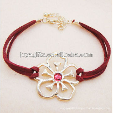 Red leather bracelet with flower shape alloy